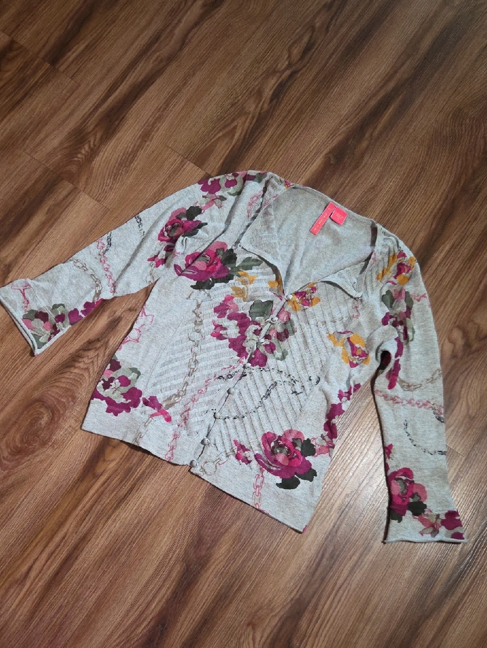 Charlotte Gray Knit Top with Pink Brand Tag